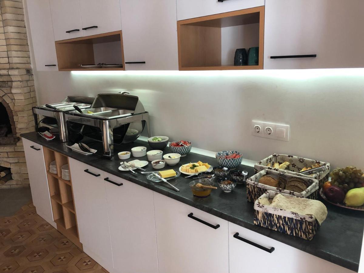 Vardeni Guesthouse Hrazdan Екстериор снимка